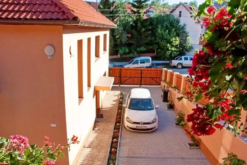 Székelyudvarhely Szállás | Vendégház (K1353-15) A kép szerzői jogvédelem alatt állhat. Javasolt a kapcsolatfelvétel a jog tulajdonossal.