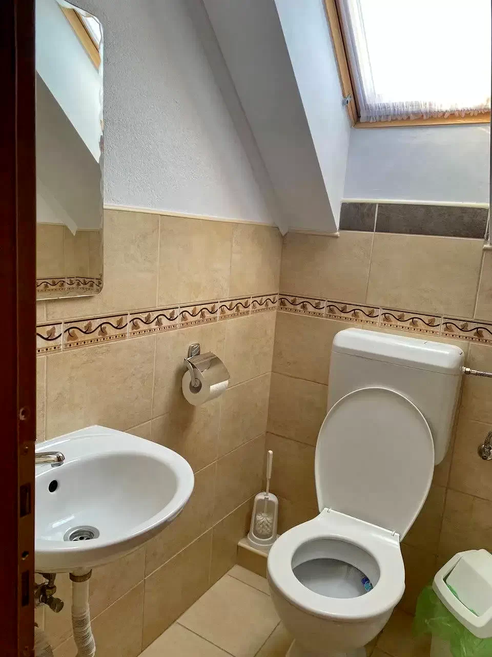 Odorheiu Secuiesc Cazare | Cabană (K1123-20) Imaginea poate fi supusă drepturilor de autor. Se recomandă contactarea titularului drepturilor.