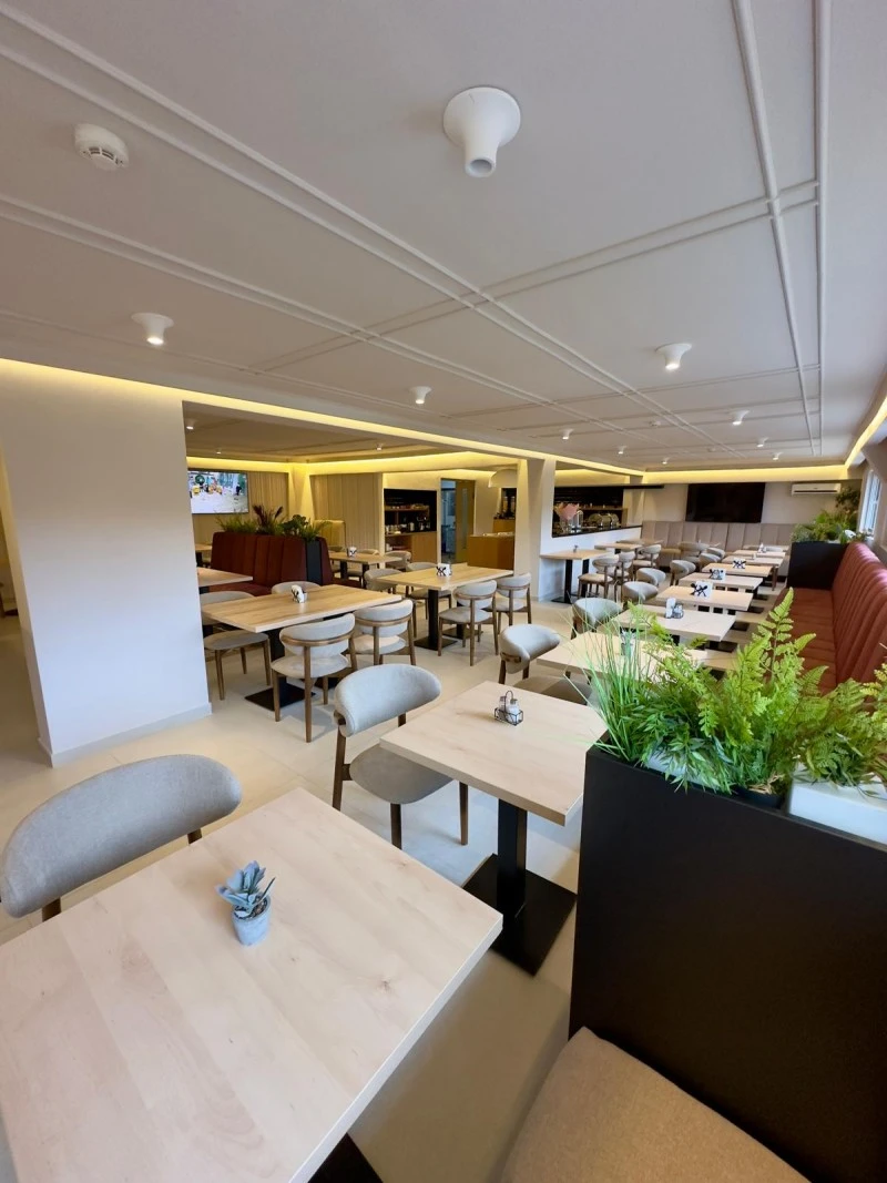 Kolozsvár Szállás | Hotel*** (K1579-2) A kép szerzői jogvédelem alatt állhat. Javasolt a kapcsolatfelvétel a jog tulajdonossal. Kolozsvár Szállás | Hotel*** (K1579-2) A kép szerzői jogvédelem alatt állhat. Javasolt a kapcsolatfelvétel a jog tulajdonossal.