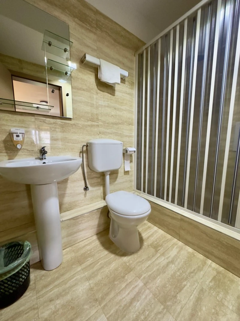 Kolozsvár Szállás | Hotel*** (K1579-16) A kép szerzői jogvédelem alatt állhat. Javasolt a kapcsolatfelvétel a jog tulajdonossal. Kolozsvár Szállás | Hotel*** (K1579-16) A kép szerzői jogvédelem alatt állhat. Javasolt a kapcsolatfelvétel a jog tulajdonossal.