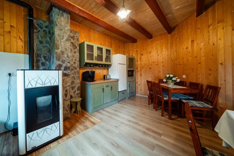 Ivó Szállás | Kulcsosház (K0225-3) A kép szerzői jogvédelem alatt állhat. Javasolt a kapcsolatfelvétel a jog tulajdonossal.