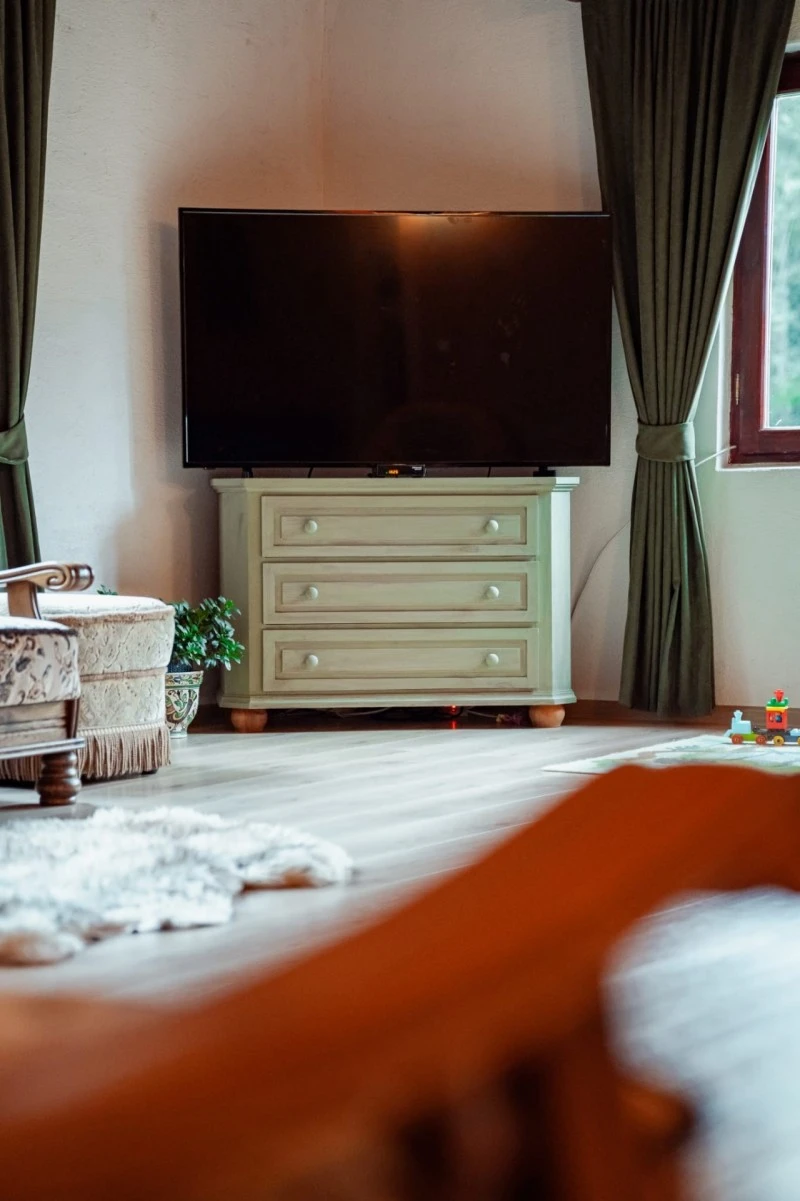 Izvoare Cazare | Cabană (K0225-17) Imaginea poate fi supusă drepturilor de autor. Se recomandă contactarea titularului drepturilor. Izvoare Cazare | Cabană (K0225-17) Imaginea poate fi supusă drepturilor de autor. Se recomandă contactarea titularului drepturilor.