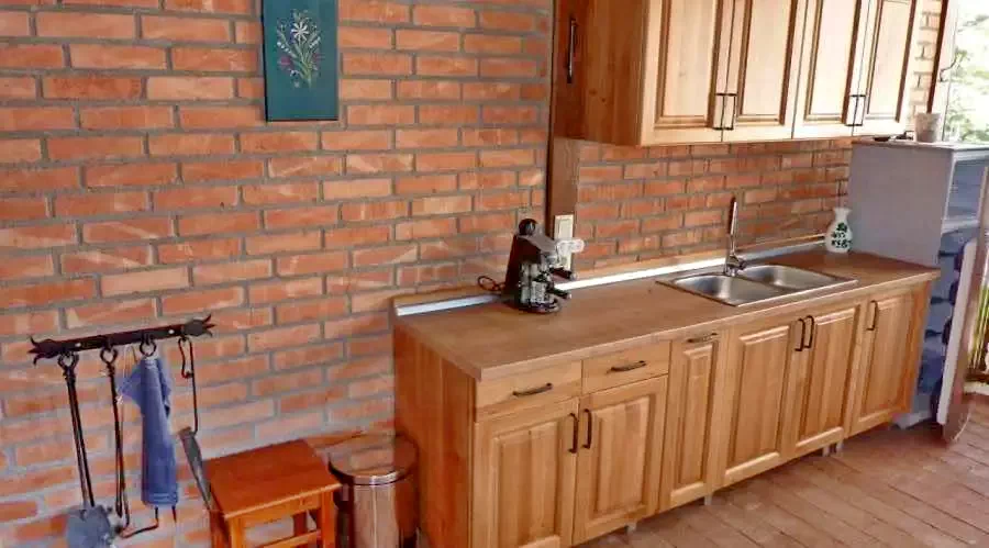 Izvoare Cazare | Cabană (K0386-8) Imaginea poate fi supusă drepturilor de autor. Se recomandă contactarea titularului drepturilor. Izvoare Cazare | Cabană (K0386-8) Imaginea poate fi supusă drepturilor de autor. Se recomandă contactarea titularului drepturilor.