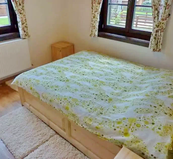 Izvoare Cazare | Cabană (K0386-15) Imaginea poate fi supusă drepturilor de autor. Se recomandă contactarea titularului drepturilor. Izvoare Cazare | Cabană (K0386-15) Imaginea poate fi supusă drepturilor de autor. Se recomandă contactarea titularului drepturilor.