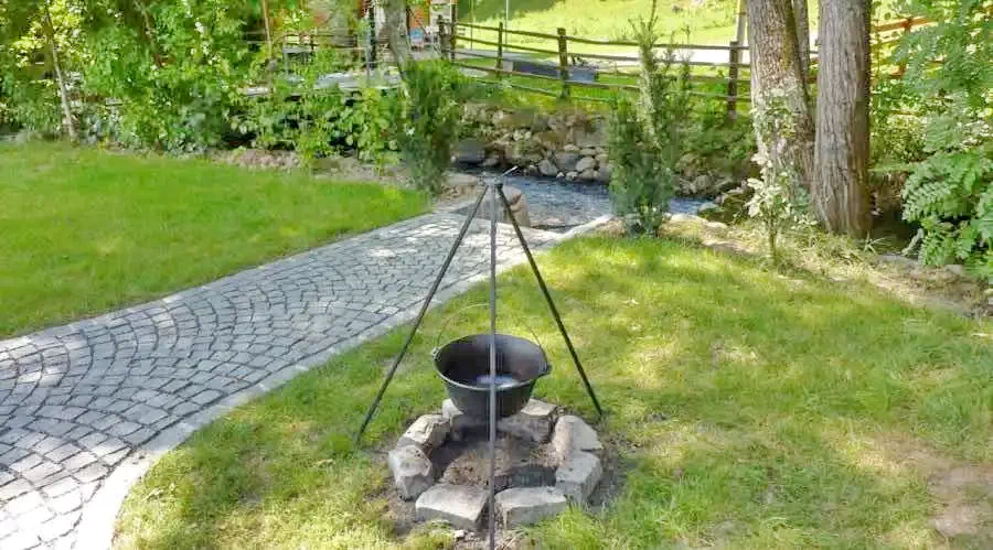 Izvoare Cazare | Cabană (K0386-24) Imaginea poate fi supusă drepturilor de autor. Se recomandă contactarea titularului drepturilor. Izvoare Cazare | Cabană (K0386-24) Imaginea poate fi supusă drepturilor de autor. Se recomandă contactarea titularului drepturilor.