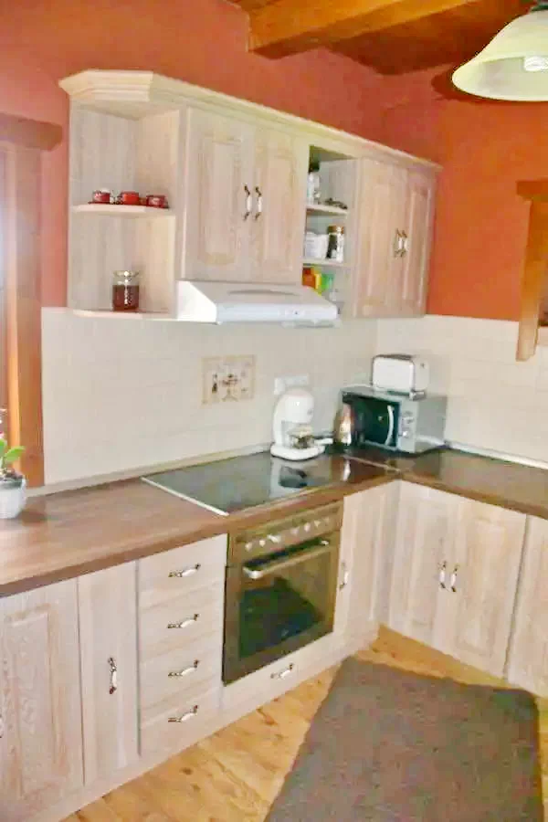 Izvoare Cazare | Cabană (K0388-4) Imaginea poate fi supusă drepturilor de autor. Se recomandă contactarea titularului drepturilor. Izvoare Cazare | Cabană (K0388-4) Imaginea poate fi supusă drepturilor de autor. Se recomandă contactarea titularului drepturilor.