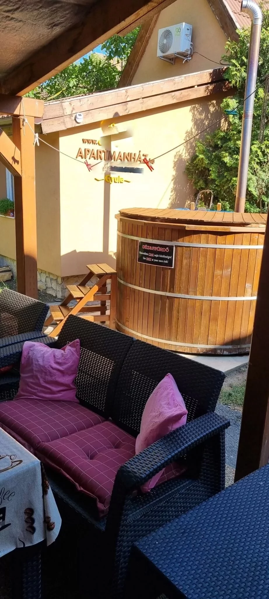 Jula Cazare | Cabană (K0005-2) Imaginea poate fi supusă drepturilor de autor. Se recomandă contactarea titularului drepturilor. Jula Cazare | Cabană (K0005-2) Imaginea poate fi supusă drepturilor de autor. Se recomandă contactarea titularului drepturilor.