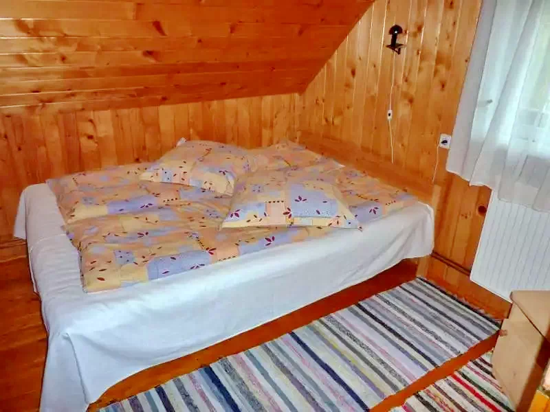 Izvoare Cazare | Cabană (K0401-51) Imaginea poate fi supusă drepturilor de autor. Se recomandă contactarea titularului drepturilor. Izvoare Cazare | Cabană (K0401-51) Imaginea poate fi supusă drepturilor de autor. Se recomandă contactarea titularului drepturilor.