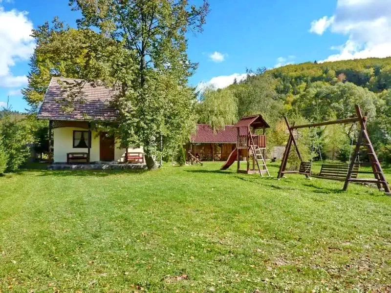 Izvoare Cazare | Cabană (K0404-32) Imaginea poate fi supusă drepturilor de autor. Se recomandă contactarea titularului drepturilor. Izvoare Cazare | Cabană (K0404-32) Imaginea poate fi supusă drepturilor de autor. Se recomandă contactarea titularului drepturilor.