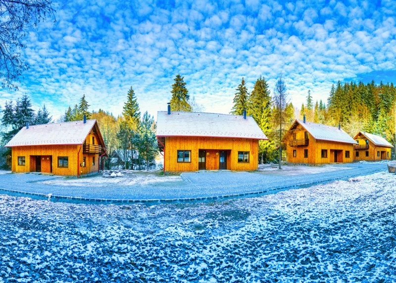 Izvoare Cazare | Cabană (K0479-16) Imaginea poate fi supusă drepturilor de autor. Se recomandă contactarea titularului drepturilor.