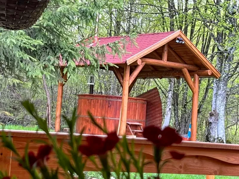 Izvoare Cazare | Cabană (K0596-36) Imaginea poate fi supusă drepturilor de autor. Se recomandă contactarea titularului drepturilor. Izvoare Cazare | Cabană (K0596-36) Imaginea poate fi supusă drepturilor de autor. Se recomandă contactarea titularului drepturilor.