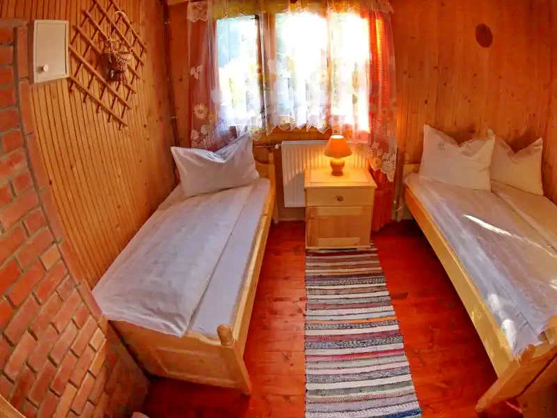 Izvoare Cazare | Cabană (K0725-13) Imaginea poate fi supusă drepturilor de autor. Se recomandă contactarea titularului drepturilor. Izvoare Cazare | Cabană (K0725-13) Imaginea poate fi supusă drepturilor de autor. Se recomandă contactarea titularului drepturilor.