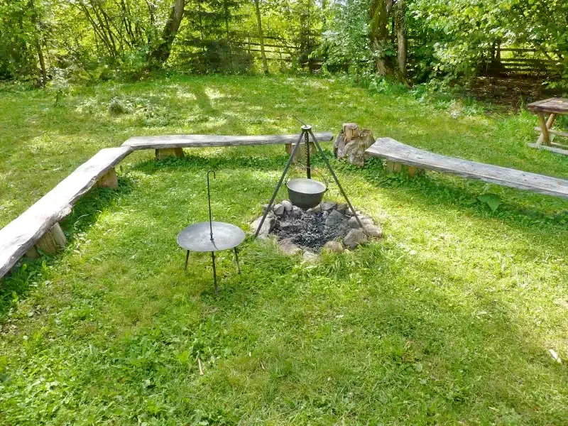 Izvoare Cazare | Cabană (K0727-7) Imaginea poate fi supusă drepturilor de autor. Se recomandă contactarea titularului drepturilor. Izvoare Cazare | Cabană (K0727-7) Imaginea poate fi supusă drepturilor de autor. Se recomandă contactarea titularului drepturilor.