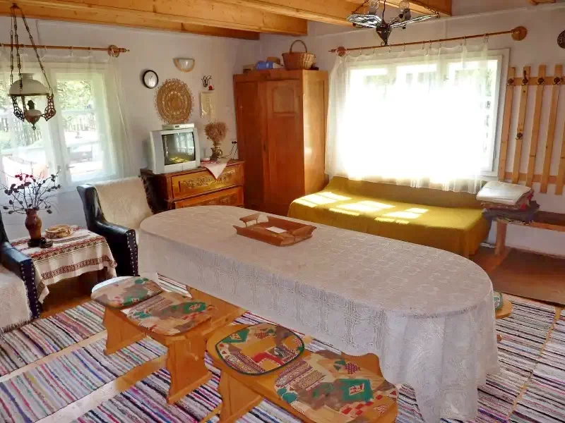 Izvoare Cazare | Cabană (K0727-22) Imaginea poate fi supusă drepturilor de autor. Se recomandă contactarea titularului drepturilor. Izvoare Cazare | Cabană (K0727-22) Imaginea poate fi supusă drepturilor de autor. Se recomandă contactarea titularului drepturilor.