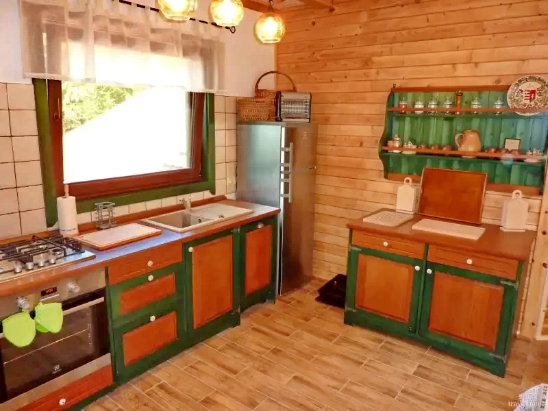 Izvoare Cazare | Cabană (K0729-13) Imaginea poate fi supusă drepturilor de autor. Se recomandă contactarea titularului drepturilor. Izvoare Cazare | Cabană (K0729-13) Imaginea poate fi supusă drepturilor de autor. Se recomandă contactarea titularului drepturilor.