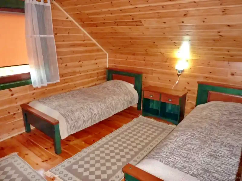 Izvoare Cazare | Cabană (K0729-43) Imaginea poate fi supusă drepturilor de autor. Se recomandă contactarea titularului drepturilor. Izvoare Cazare | Cabană (K0729-43) Imaginea poate fi supusă drepturilor de autor. Se recomandă contactarea titularului drepturilor.