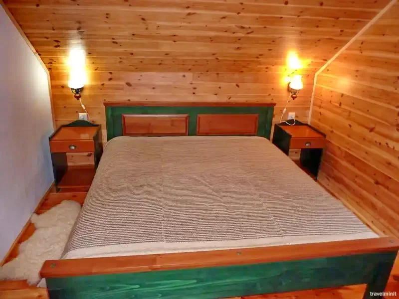 Izvoare Cazare | Cabană (K0729-48) Imaginea poate fi supusă drepturilor de autor. Se recomandă contactarea titularului drepturilor. Izvoare Cazare | Cabană (K0729-48) Imaginea poate fi supusă drepturilor de autor. Se recomandă contactarea titularului drepturilor.