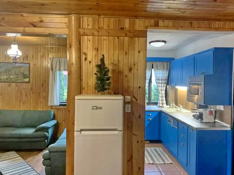 Izvoare Cazare | Cabană (K1284-5) Imaginea poate fi supusă drepturilor de autor. Se recomandă contactarea titularului drepturilor. Izvoare Cazare | Cabană (K1284-5) Imaginea poate fi supusă drepturilor de autor. Se recomandă contactarea titularului drepturilor.