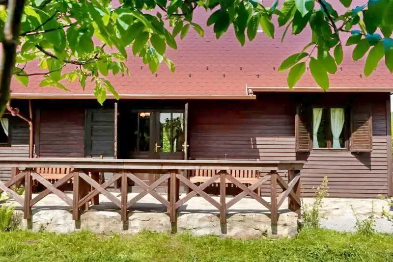 Izvoare Cazare | Cabană (K1284-6) Imaginea poate fi supusă drepturilor de autor. Se recomandă contactarea titularului drepturilor. Izvoare Cazare | Cabană (K1284-6) Imaginea poate fi supusă drepturilor de autor. Se recomandă contactarea titularului drepturilor.