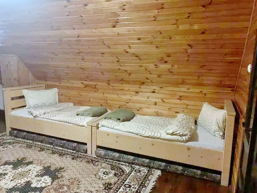 Izvoare Cazare | Cabană (K1284-17) Imaginea poate fi supusă drepturilor de autor. Se recomandă contactarea titularului drepturilor. Izvoare Cazare | Cabană (K1284-17) Imaginea poate fi supusă drepturilor de autor. Se recomandă contactarea titularului drepturilor.