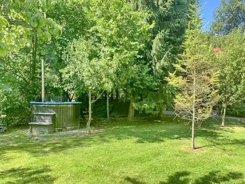 Izvoare Cazare | Cabană (K1284-26) Imaginea poate fi supusă drepturilor de autor. Se recomandă contactarea titularului drepturilor. Izvoare Cazare | Cabană (K1284-26) Imaginea poate fi supusă drepturilor de autor. Se recomandă contactarea titularului drepturilor.