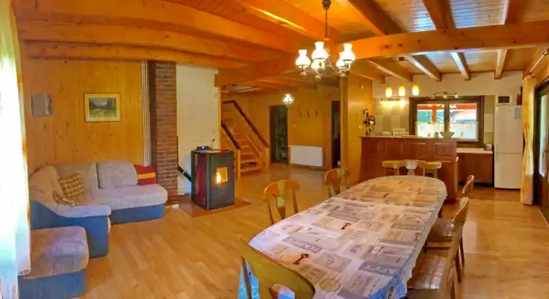 Izvoare Cazare | Cabană (K1395-27) Imaginea poate fi supusă drepturilor de autor. Se recomandă contactarea titularului drepturilor. Izvoare Cazare | Cabană (K1395-27) Imaginea poate fi supusă drepturilor de autor. Se recomandă contactarea titularului drepturilor.