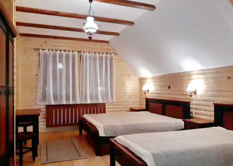 Izvoare Cazare | Cabană (K1149-27) Imaginea poate fi supusă drepturilor de autor. Se recomandă contactarea titularului drepturilor. Izvoare Cazare | Cabană (K1149-27) Imaginea poate fi supusă drepturilor de autor. Se recomandă contactarea titularului drepturilor.