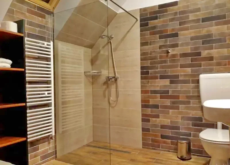 Izvoare Cazare | Cabană (K1149-31) Imaginea poate fi supusă drepturilor de autor. Se recomandă contactarea titularului drepturilor. Izvoare Cazare | Cabană (K1149-31) Imaginea poate fi supusă drepturilor de autor. Se recomandă contactarea titularului drepturilor.