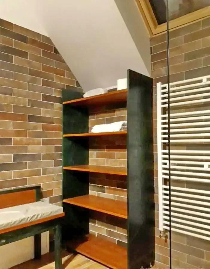 Izvoare Cazare | Cabană (K1149-35) Imaginea poate fi supusă drepturilor de autor. Se recomandă contactarea titularului drepturilor. Izvoare Cazare | Cabană (K1149-35) Imaginea poate fi supusă drepturilor de autor. Se recomandă contactarea titularului drepturilor.