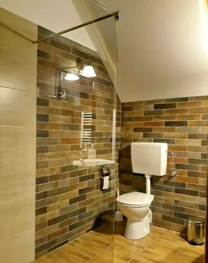 Izvoare Cazare | Cabană (K1149-46) Imaginea poate fi supusă drepturilor de autor. Se recomandă contactarea titularului drepturilor. Izvoare Cazare | Cabană (K1149-46) Imaginea poate fi supusă drepturilor de autor. Se recomandă contactarea titularului drepturilor.