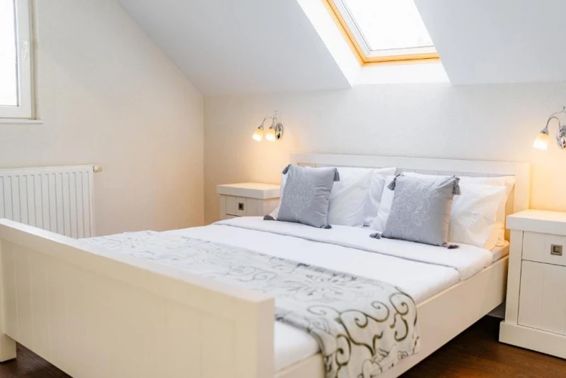 Căpâlnița Cazare | Casă de apartamente (K1592-52) Imaginea poate fi supusă drepturilor de autor. Se recomandă contactarea titularului drepturilor.