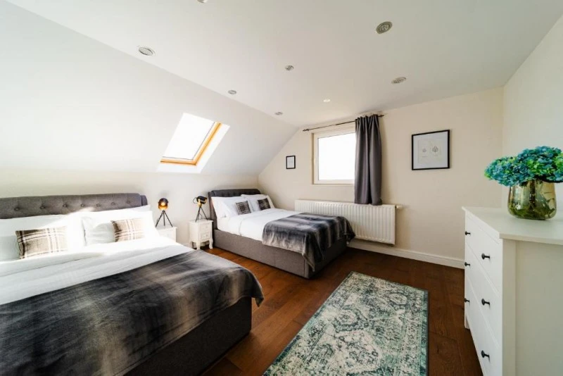 Căpâlnița Cazare | Casă de apartamente (K1592-61) Imaginea poate fi supusă drepturilor de autor. Se recomandă contactarea titularului drepturilor.