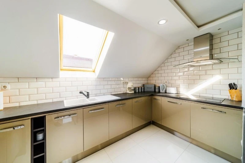 Căpâlnița Cazare | Casă de apartamente (K1592-71) Imaginea poate fi supusă drepturilor de autor. Se recomandă contactarea titularului drepturilor.