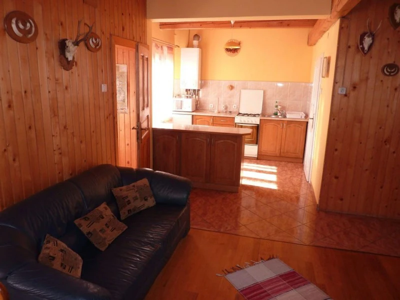 Odorheiu Secuiesc Cazare | Cabană (K0436-13) Imaginea poate fi supusă drepturilor de autor. Se recomandă contactarea titularului drepturilor. Odorheiu Secuiesc Cazare | Cabană (K0436-13) Imaginea poate fi supusă drepturilor de autor. Se recomandă contactarea titularului drepturilor.