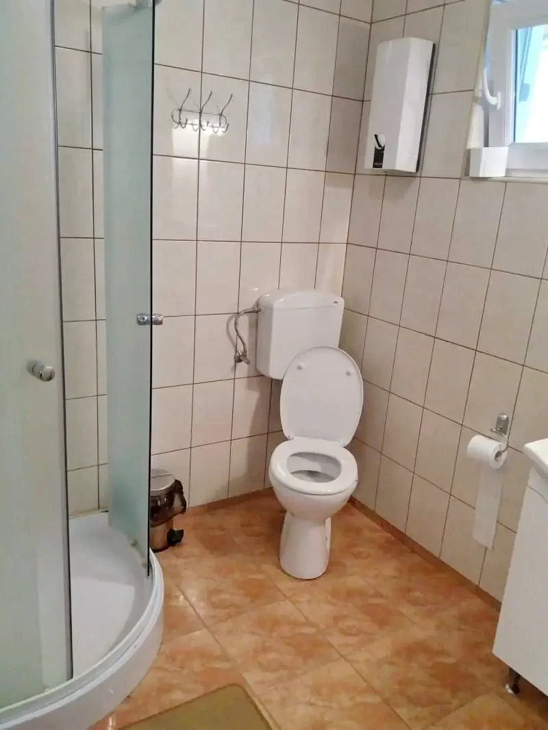 Odorheiu Secuiesc Cazare | Cabană (K1302-20) Imaginea poate fi supusă drepturilor de autor. Se recomandă contactarea titularului drepturilor. Odorheiu Secuiesc Cazare | Cabană (K1302-20) Imaginea poate fi supusă drepturilor de autor. Se recomandă contactarea titularului drepturilor.