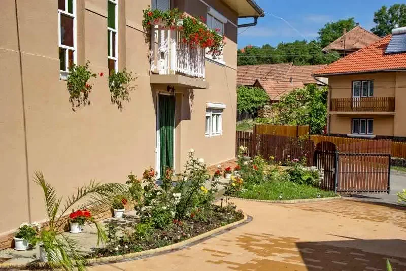 Lupeni Cazare | Casă de oaspeți (K0843-18) Imaginea poate fi supusă drepturilor de autor. Se recomandă contactarea titularului drepturilor. Lupeni Cazare | Casă de oaspeți (K0843-18) Imaginea poate fi supusă drepturilor de autor. Se recomandă contactarea titularului drepturilor.