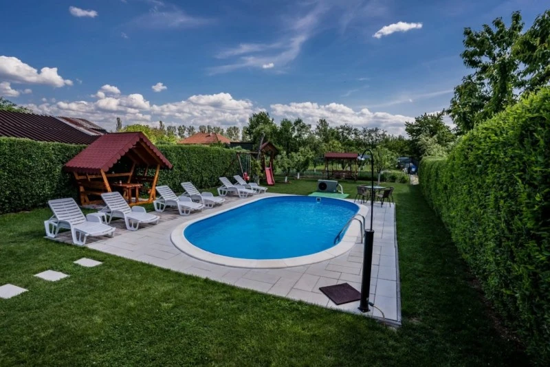 Cristur Cazare | Pensiune (K0269-18) Imaginea poate fi supusă drepturilor de autor. Se recomandă contactarea titularului drepturilor. Cristur Cazare | Pensiune (K0269-18) Imaginea poate fi supusă drepturilor de autor. Se recomandă contactarea titularului drepturilor.