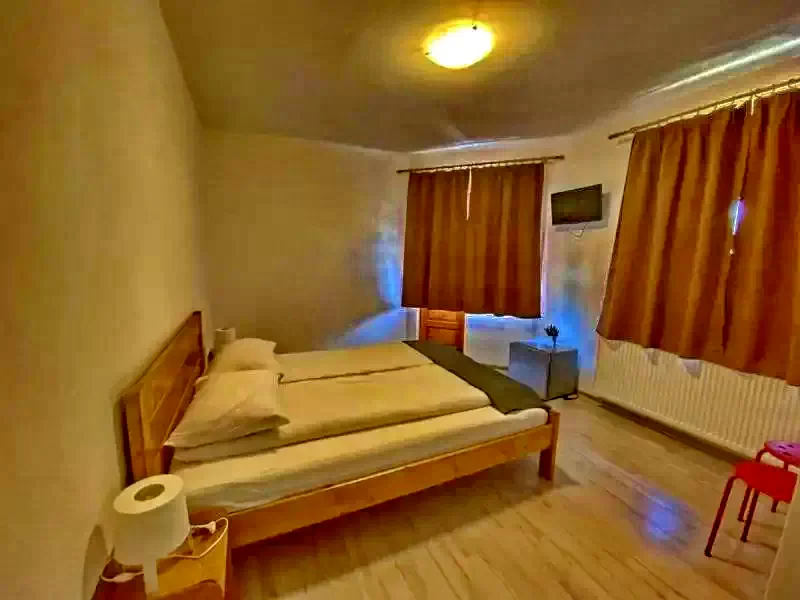 Corund Cazare | Pensiune (K1079-11) Imaginea poate fi supusă drepturilor de autor. Se recomandă contactarea titularului drepturilor. Corund Cazare | Pensiune (K1079-11) Imaginea poate fi supusă drepturilor de autor. Se recomandă contactarea titularului drepturilor.