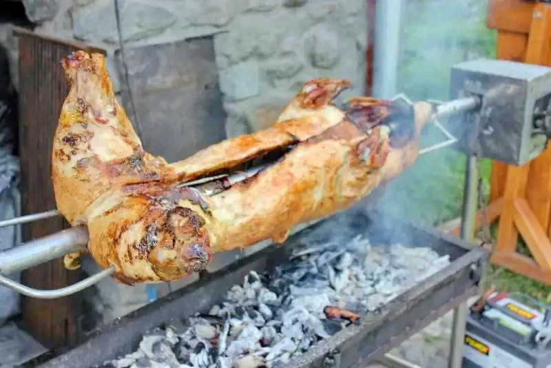 Corund Cazare | Pensiune (K1079-23) Imaginea poate fi supusă drepturilor de autor. Se recomandă contactarea titularului drepturilor. Corund Cazare | Pensiune (K1079-23) Imaginea poate fi supusă drepturilor de autor. Se recomandă contactarea titularului drepturilor.