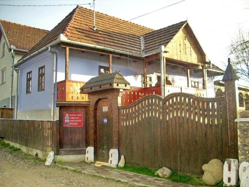 Crișeni Cazare | Casă de oaspeți (K1128-20) Imaginea poate fi supusă drepturilor de autor. Se recomandă contactarea titularului drepturilor.