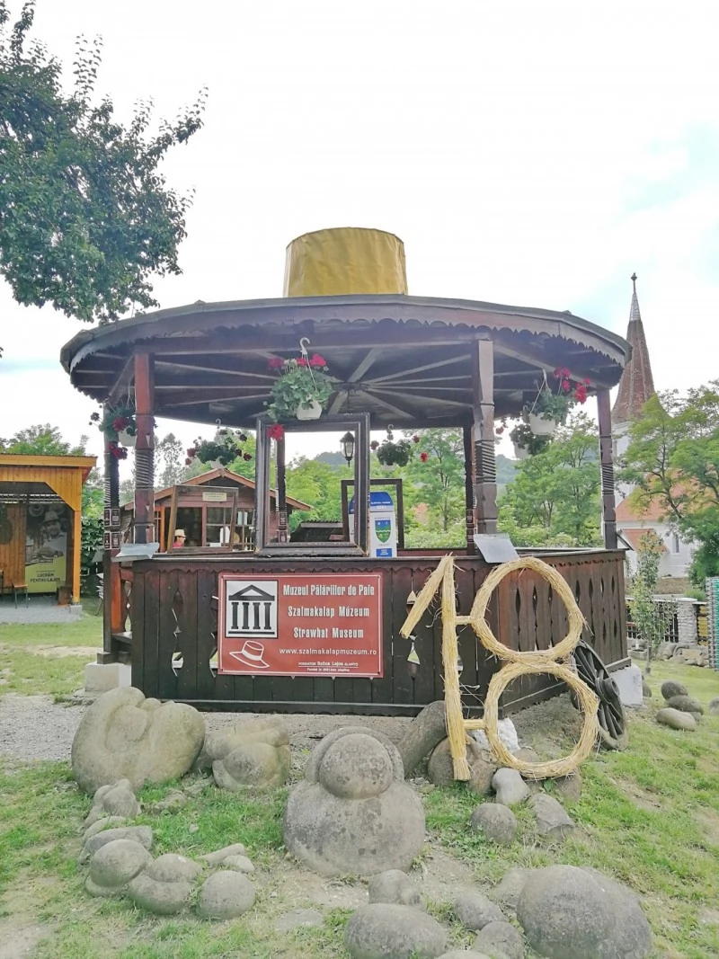 Crișeni Cazare | Casă de oaspeți (K1128-30) Imaginea poate fi supusă drepturilor de autor. Se recomandă contactarea titularului drepturilor.