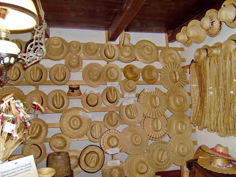 Crișeni Cazare | Casă de oaspeți (K1128-43) Imaginea poate fi supusă drepturilor de autor. Se recomandă contactarea titularului drepturilor.