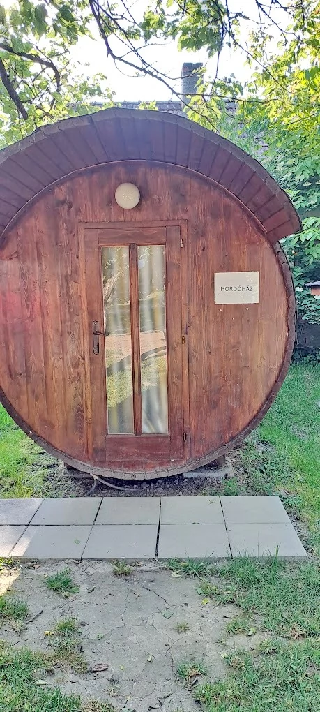 Székelykeresztúr Szállás | Vendégház (K0581-15) A kép szerzői jogvédelem alatt állhat. Javasolt a kapcsolatfelvétel a jog tulajdonossal. Székelykeresztúr Szállás | Vendégház (K0581-15) A kép szerzői jogvédelem alatt állhat. Javasolt a kapcsolatfelvétel a jog tulajdonossal.