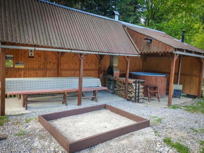 Zetea Cazare | Cabană (K0282-23) Imaginea poate fi supusă drepturilor de autor. Se recomandă contactarea titularului drepturilor. Zetea Cazare | Cabană (K0282-23) Imaginea poate fi supusă drepturilor de autor. Se recomandă contactarea titularului drepturilor.