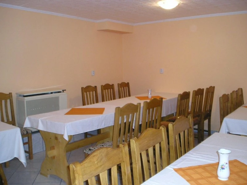 Székelyudvarhely Szállás | Kulcsosház (K0553-20) A kép szerzői jogvédelem alatt állhat. Javasolt a kapcsolatfelvétel a jog tulajdonossal.