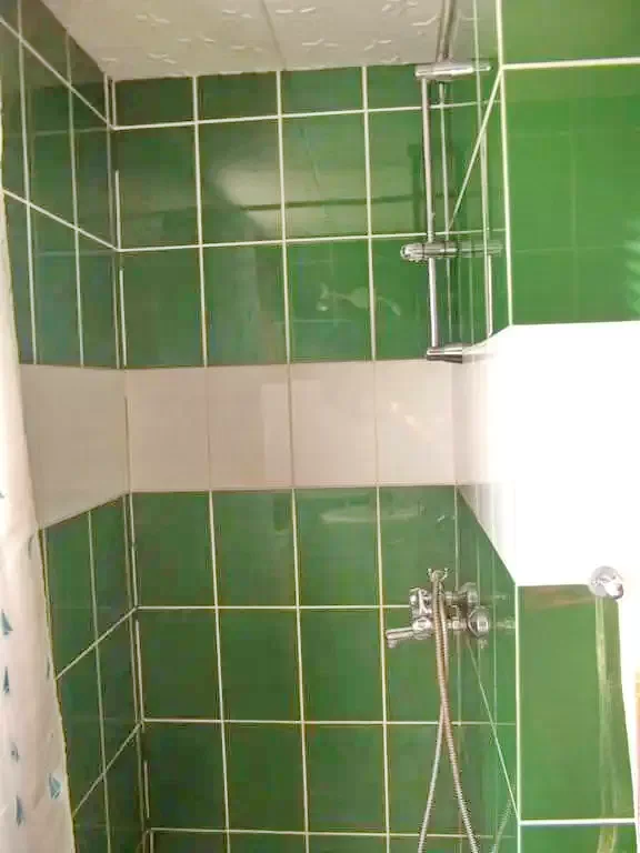 Zetea Cazare | Cabană (K0343-21) Imaginea poate fi supusă drepturilor de autor. Se recomandă contactarea titularului drepturilor.