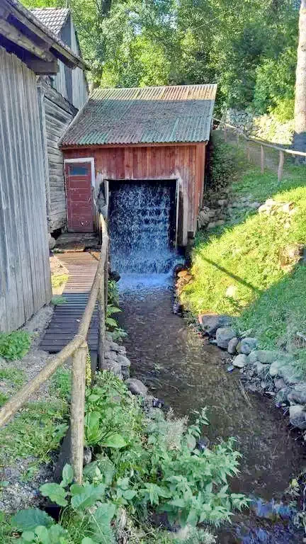 Zetea Cazare | Cabană (K0343-27) Imaginea poate fi supusă drepturilor de autor. Se recomandă contactarea titularului drepturilor.