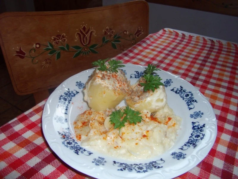 Zetea Cazare | Cabană (K0343-29) Imaginea poate fi supusă drepturilor de autor. Se recomandă contactarea titularului drepturilor.