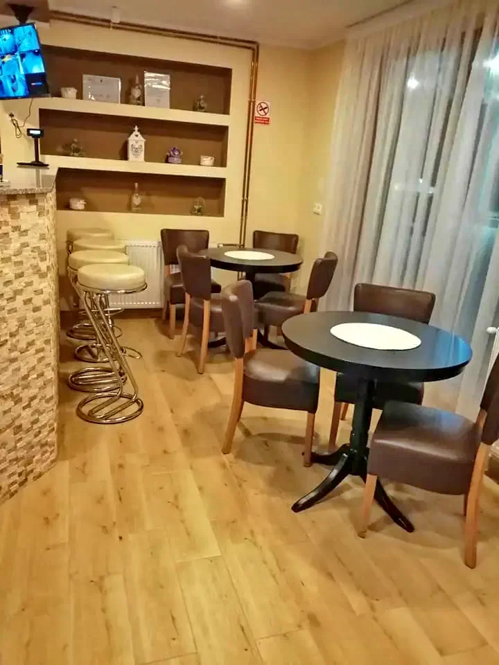 Farkaslaka Szállás | Panzió (K0358-6) A kép szerzői jogvédelem alatt állhat. Javasolt a kapcsolatfelvétel a jog tulajdonossal.