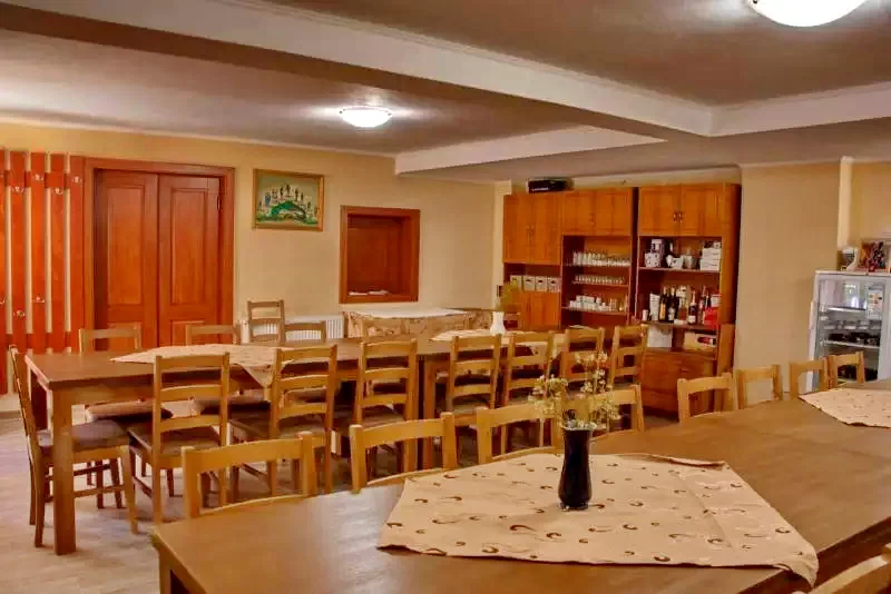 Lupeni Cazare | Casă de oaspeți (K1353-2) Imaginea poate fi supusă drepturilor de autor. Se recomandă contactarea titularului drepturilor. Lupeni Cazare | Casă de oaspeți (K1353-2) Imaginea poate fi supusă drepturilor de autor. Se recomandă contactarea titularului drepturilor.